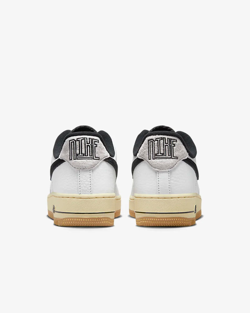 Giày Nike Nữ Air Force 1 '07 LX DR0148-101