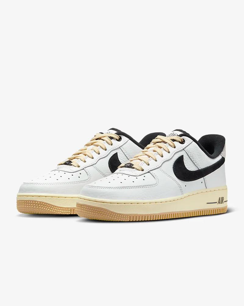 Giày Nike Nữ Air Force 1 '07 LX DR0148-101