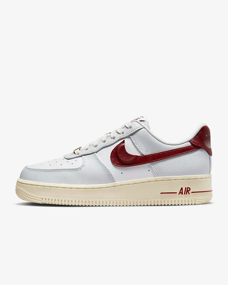 Giày Nike Nữ Air Force 1 '07 DV7584-100